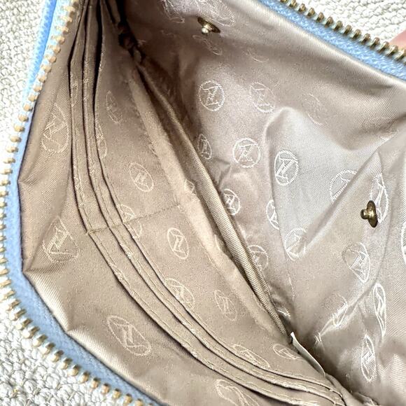 Adrienne Vittadini Studio Baby Blue Wristlet Mini Traveling Bag 8.5in x 5.5in - Picture 13 of 16